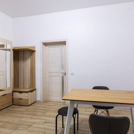 לבוב Vodna White Apartment מראה חיצוני תמונה