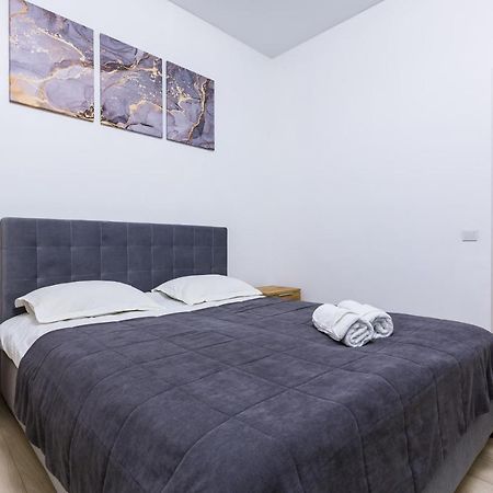 לבוב Vodna White Apartment מראה חיצוני תמונה