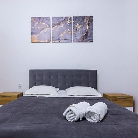 לבוב Vodna White Apartment מראה חיצוני תמונה