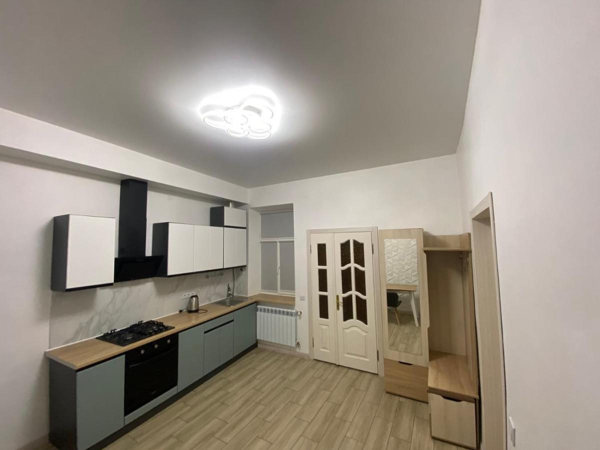 לבוב Vodna White Apartment מראה חיצוני תמונה