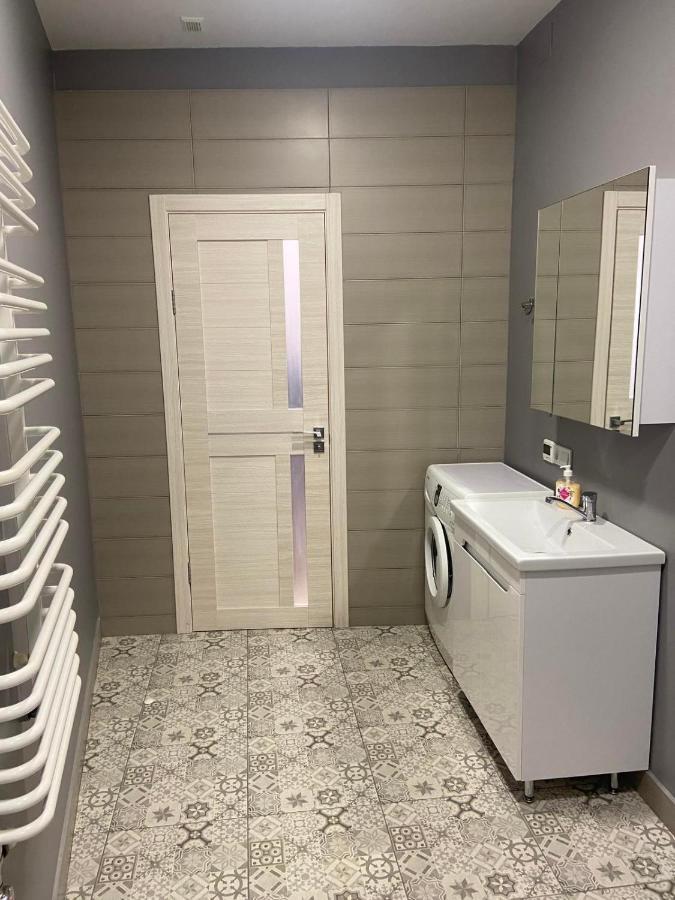 לבוב Vodna White Apartment מראה חיצוני תמונה