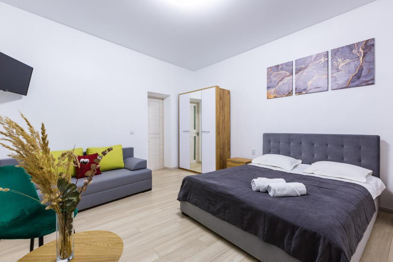 לבוב Vodna White Apartment מראה חיצוני תמונה